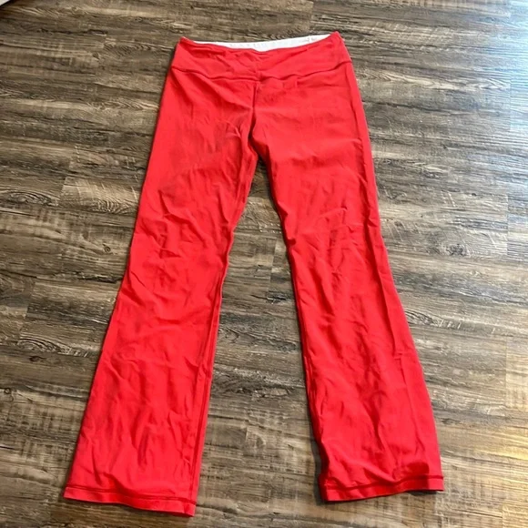 Lululemon Reversible Groove Pant - Picture 2 of 7